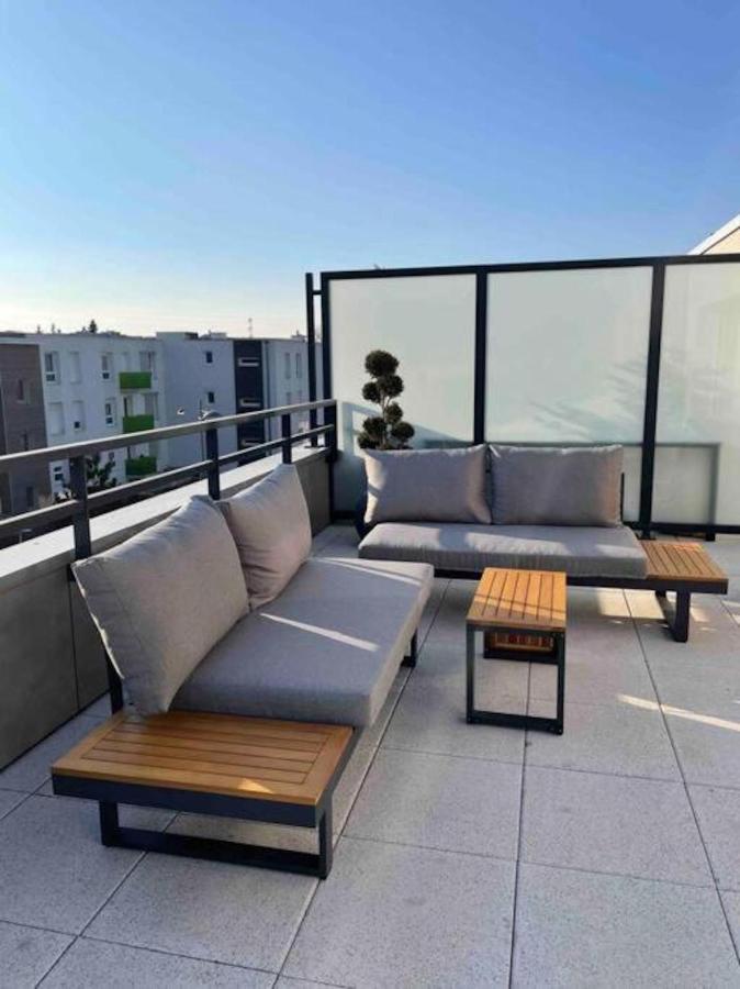 Appartement T2 Neuf - Grande Terrasse De 25M2 Saint-Priest  Dış mekan fotoğraf